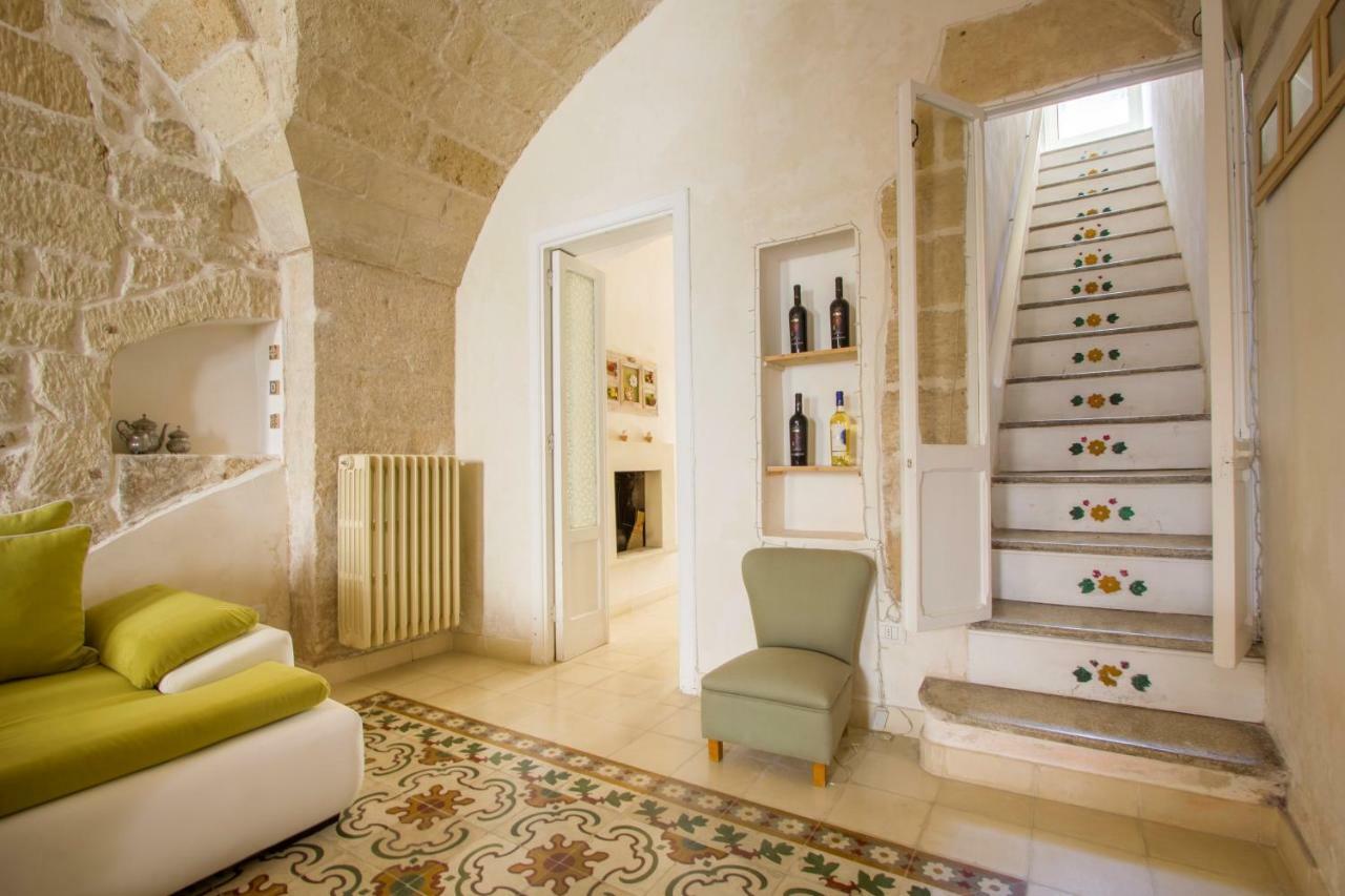 Explore The Historic City On Foot From An Old Town House Lecce Exteriér fotografie