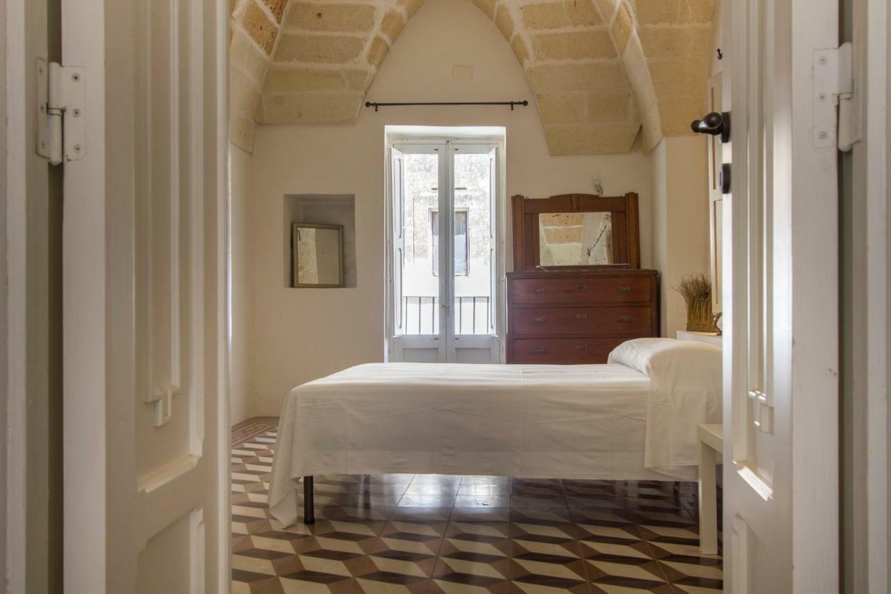 Explore The Historic City On Foot From An Old Town House Lecce Exteriér fotografie