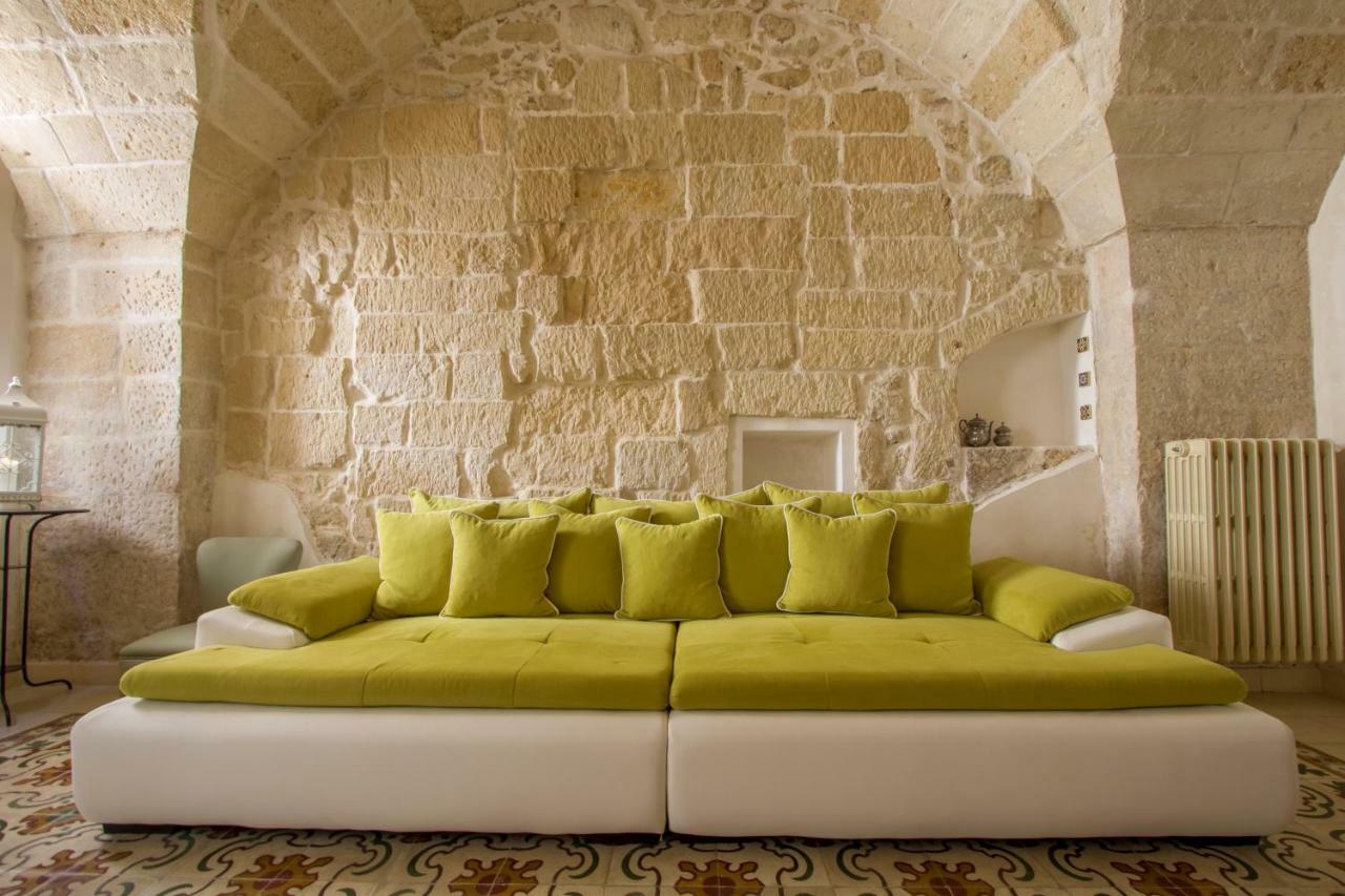 Explore The Historic City On Foot From An Old Town House Lecce Exteriér fotografie